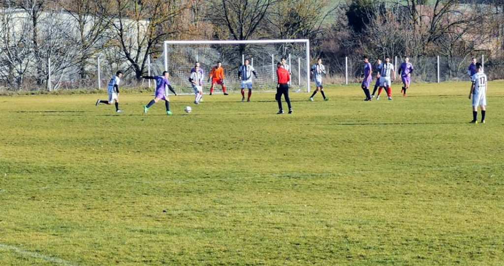 „Eнев“ (Дибич) и „Чавдар“ (Дивдядово) продължават битката за лидерство в Южна група „Шумен“