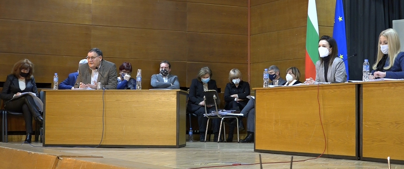 Няма да създават комисии за уличните ремонти със средства от 20-милионния заем