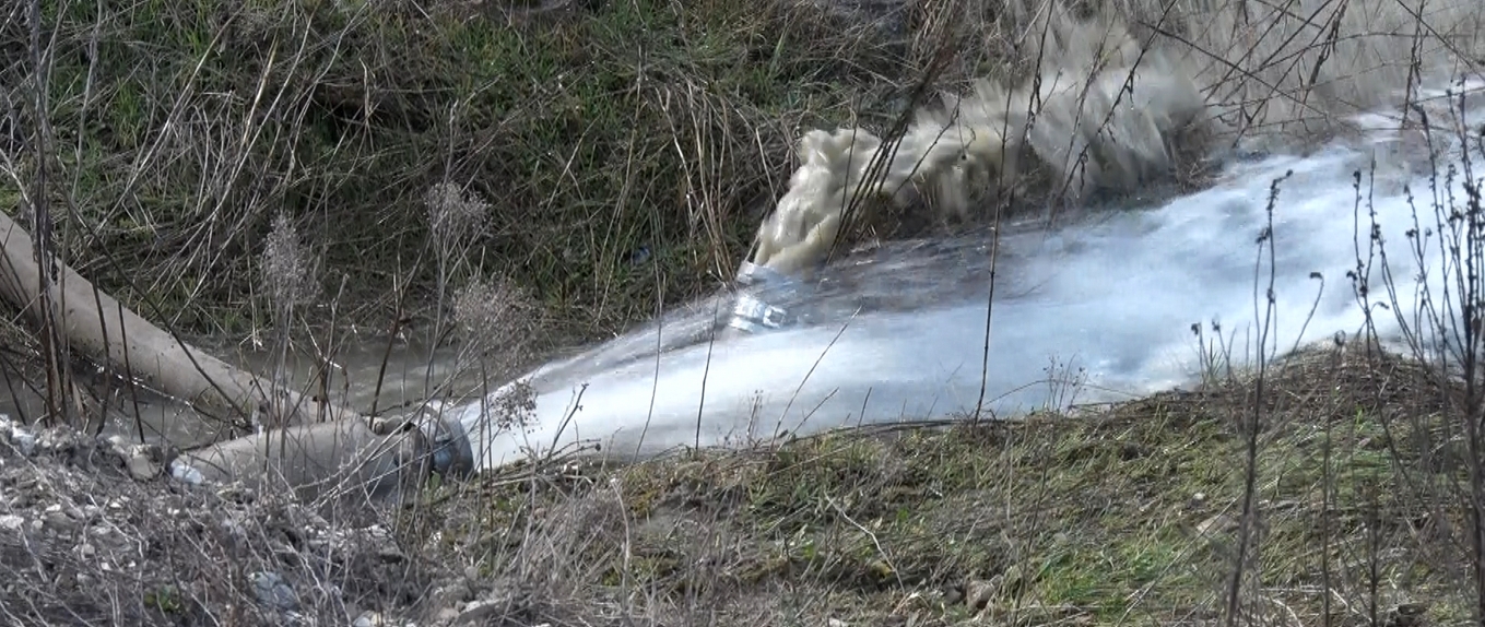 ВиК ремонтира десет големи аварии