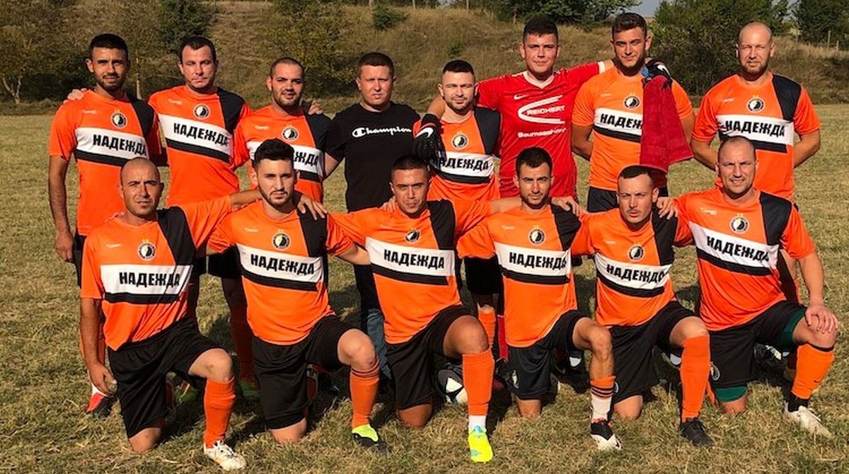 Предстоящи футболни контроли в събота и неделя