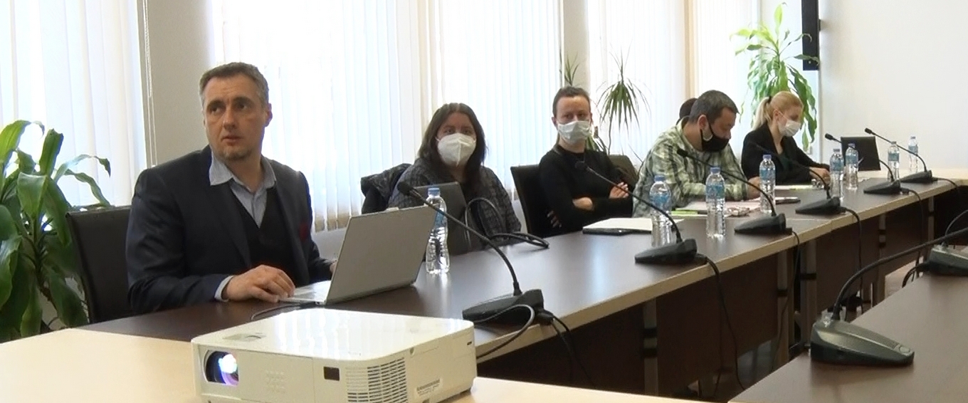 Юристи с идеи за защита правата на човека