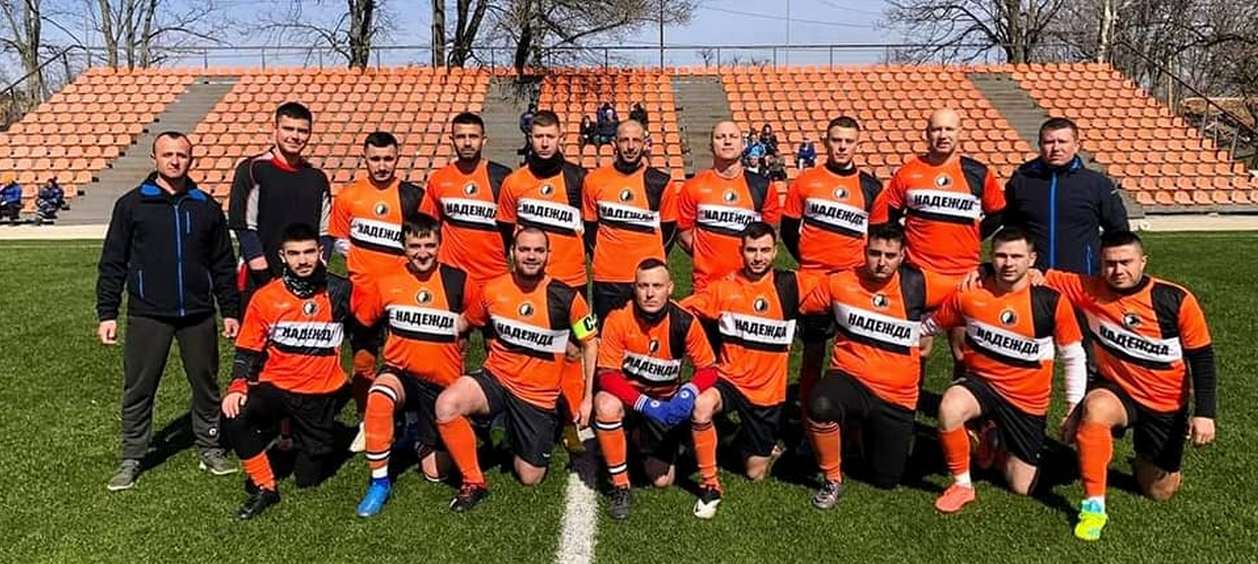 „Мълния“ (Климент) с 15-та поредна победа