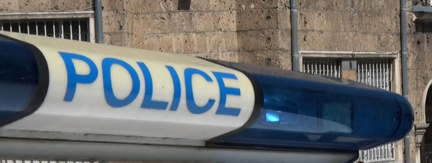 20-годишен мъж обра имот в Нови пазар