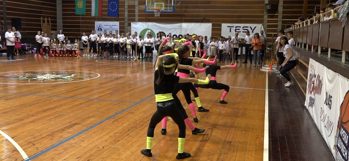 Спортен празник на УСШ Хан Крум