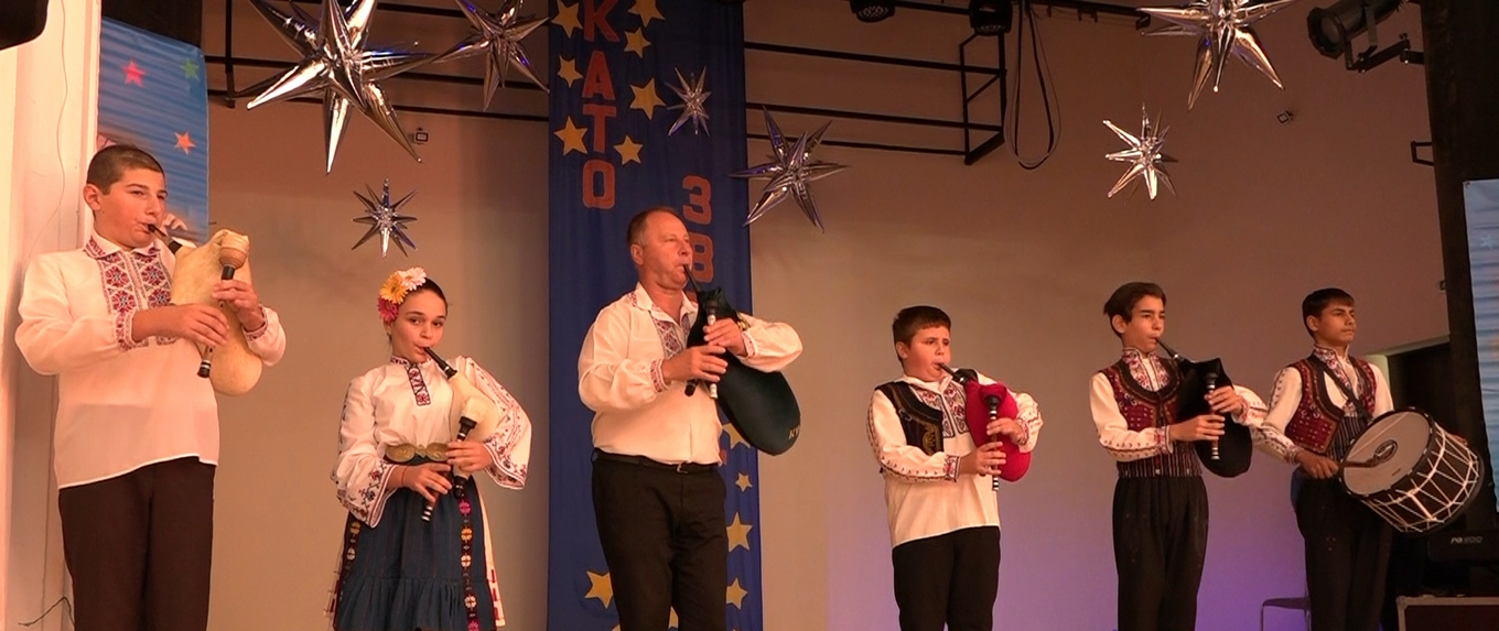 Фестивал “Като звездите” в Хитрино