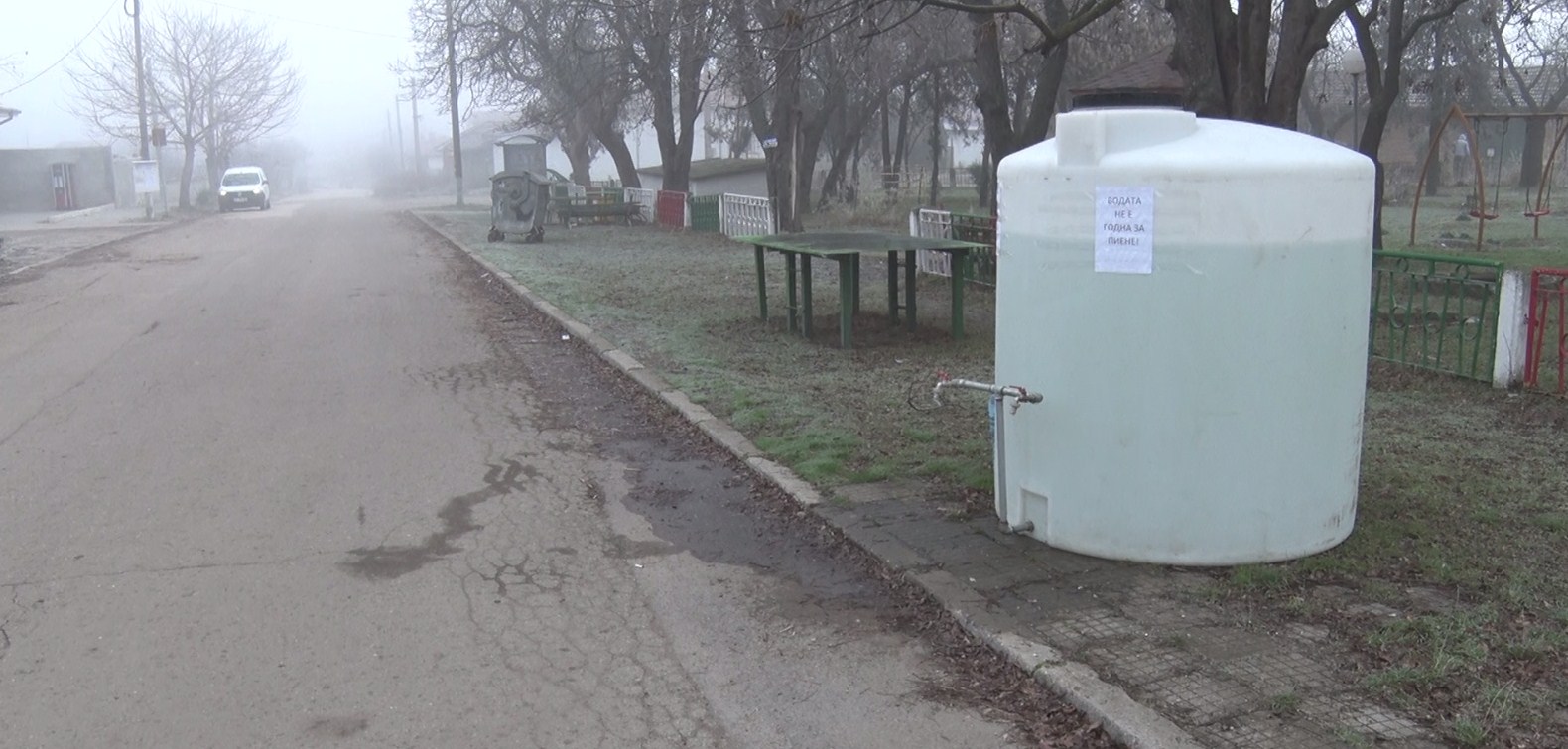 Шести ден без вода