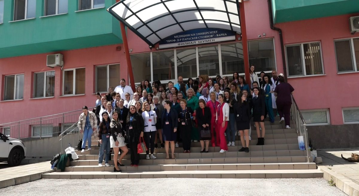 Студенти от цялата страна се състезаваха в Шумен