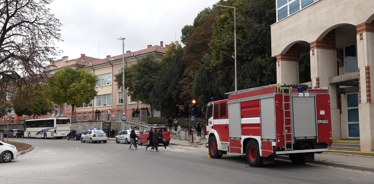 Бомбена заплаха в училище
