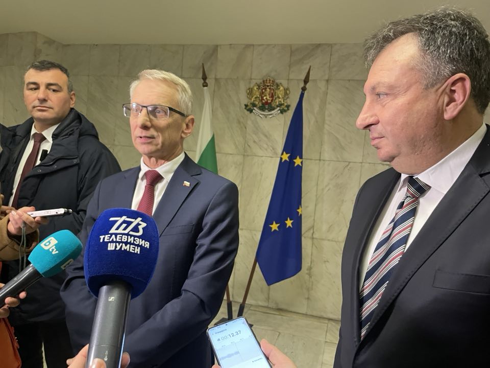 Николай Денков