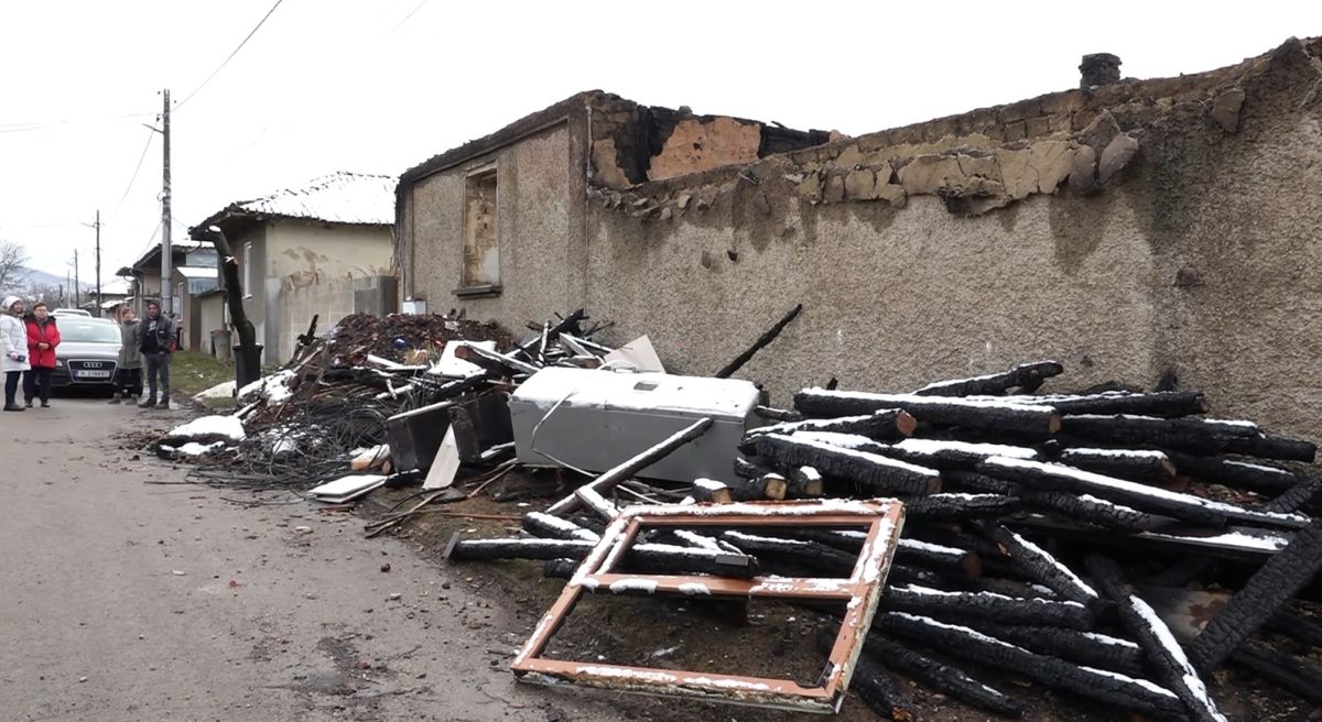 пожар в къща Смядово