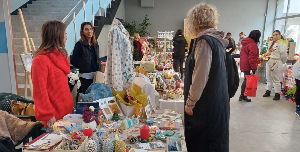 “Арт Коледа” в подкрепа на болно дете