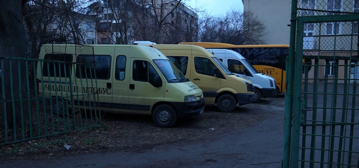 Ученици от Шумен останаха без транспорт