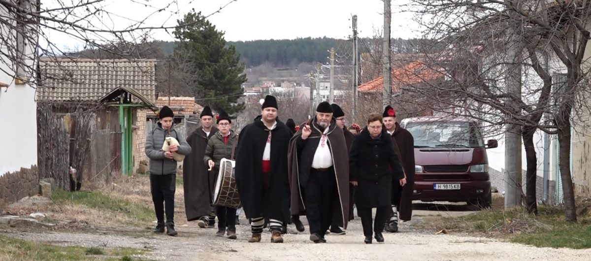 Старинен ритуал на зарязване в Смядово