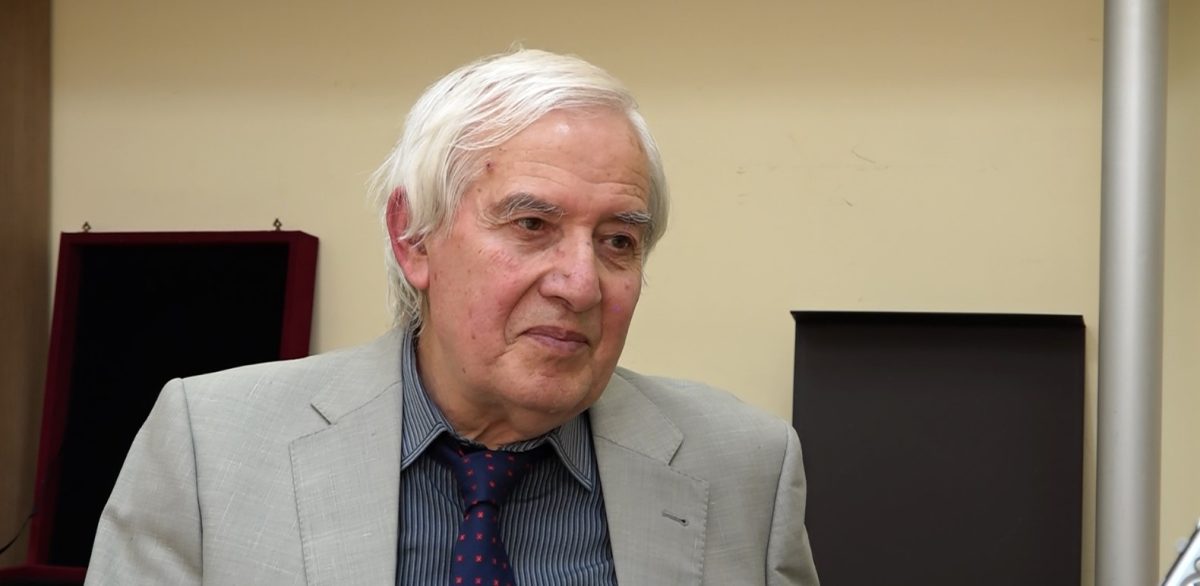 Лекция на Теодосий Теодосиев в университета