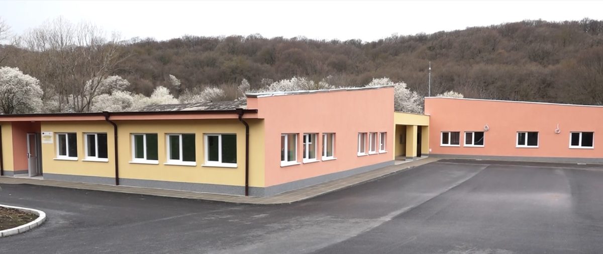 Готов е центърът за мъже с умствена изостаналост