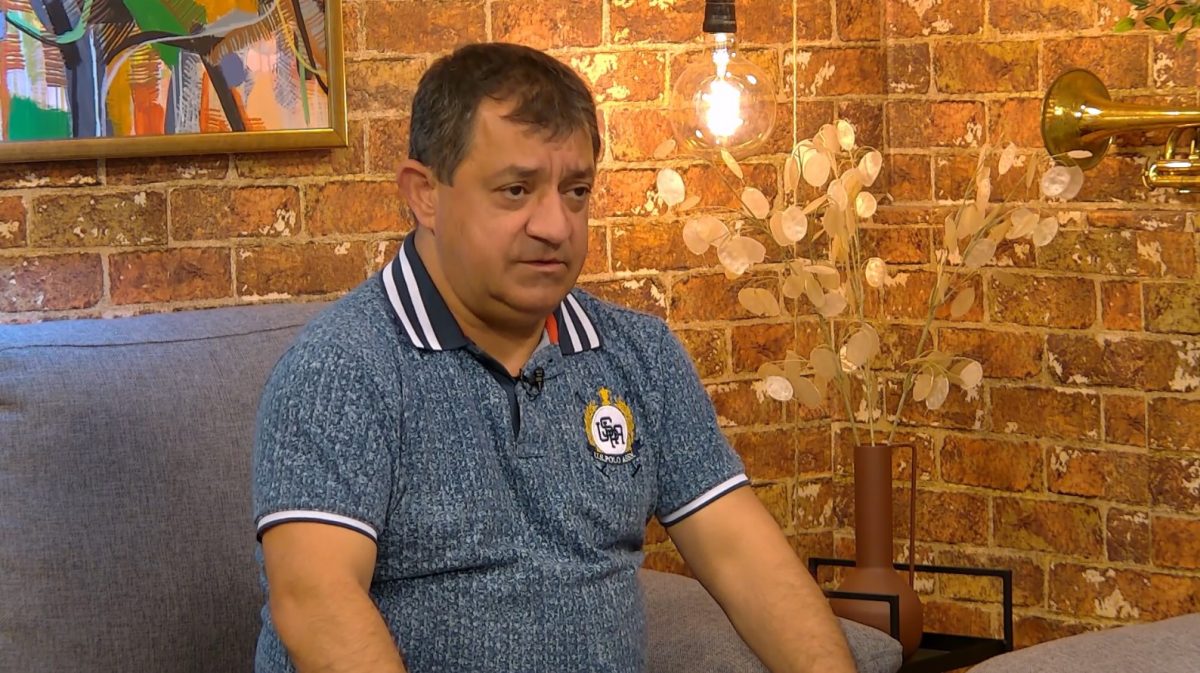 Иван Иванов