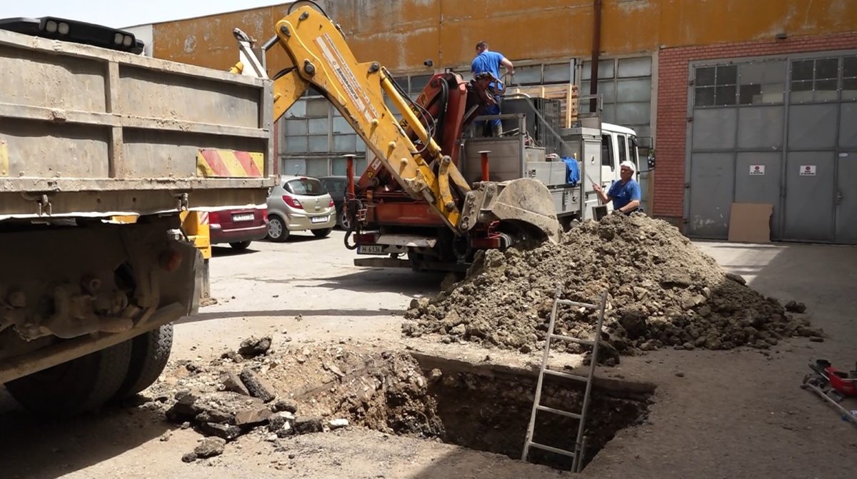 В жегата без вода авария зиено