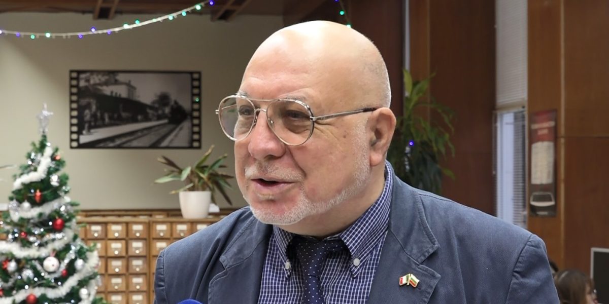 професор Димитър Попов