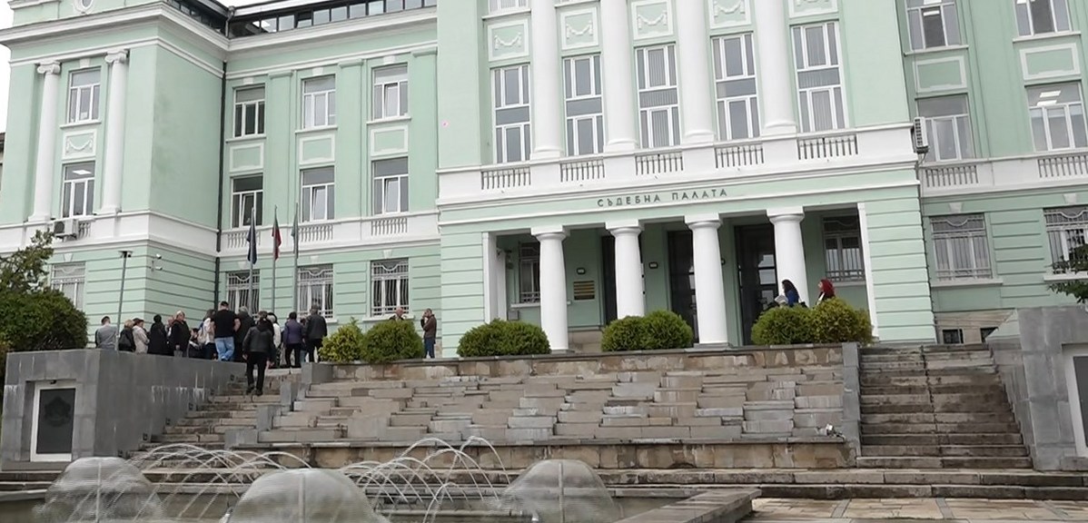 Съдът прекрати дело за екстрадиция на майка